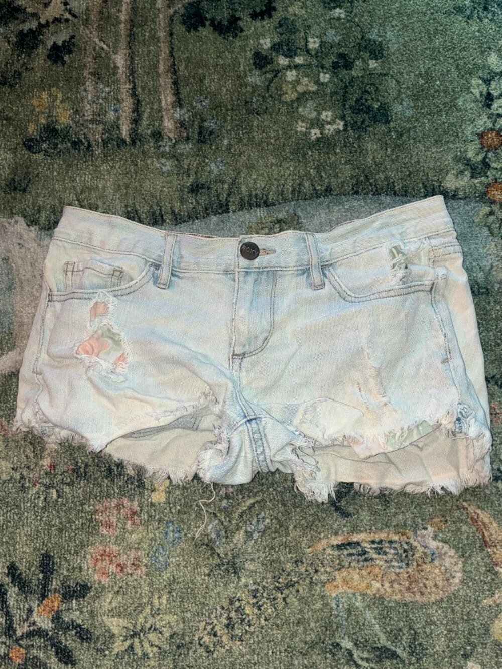 Roxy Size 5 Light Wash Distressed Frayed Denim Shorts